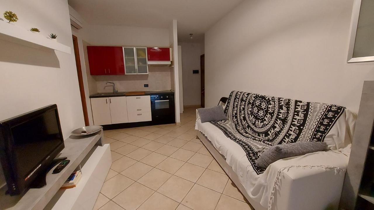 Appartamento Santa Costanza Con Piscina San Vincenzo Exterior foto